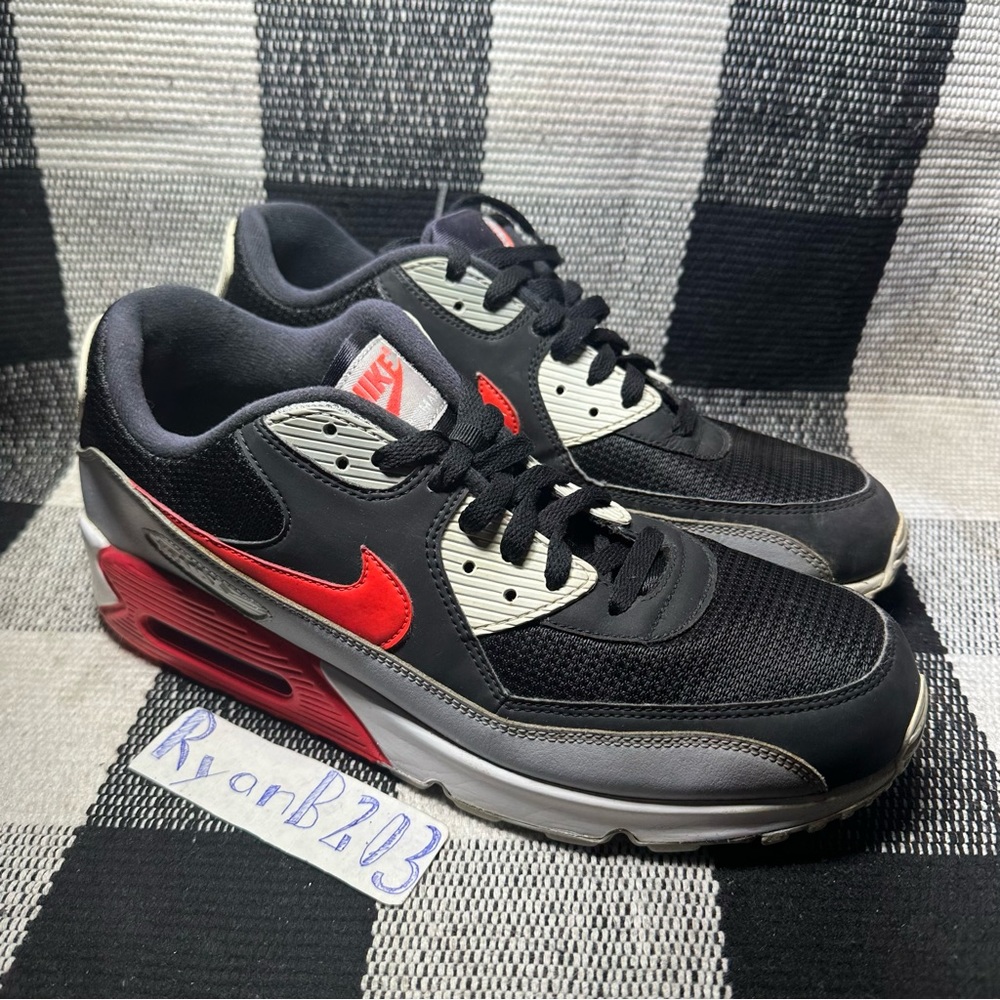 NIKE AIR MAX 90 ESSENTIAL Bright Crimson Black Wolf Grey Shoes AJ1285-012 13.